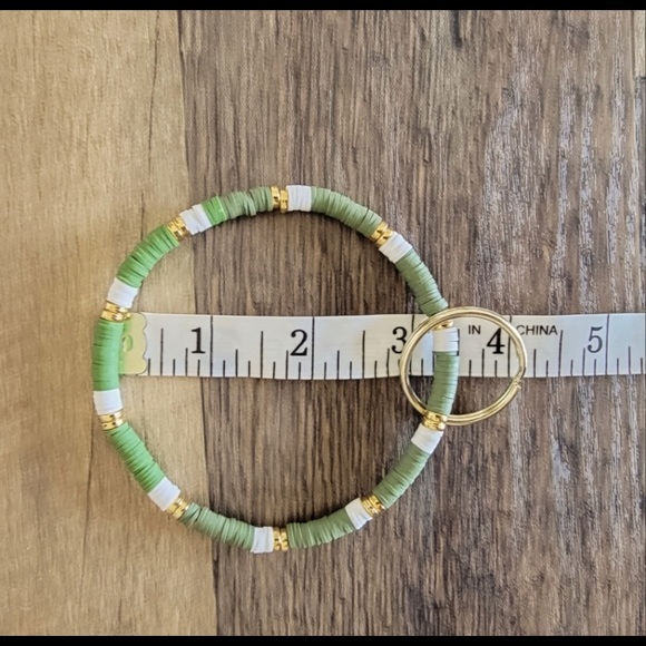 Clay flat bead keychain wristlet - Picture 2 of 3